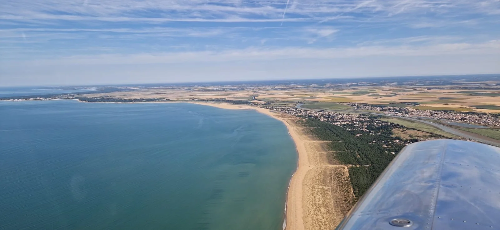 cote a perte de vue en ré au depart de tranche sur mer